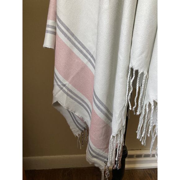 NWT Siizu Causebox blush pink/grey/cream stripe poncho scarf shawl, one size - Picture 11 of 12